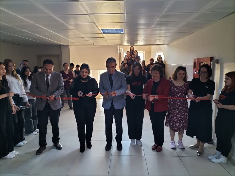 Habip Edip Törehan Mesleki ve Teknik Anadolu Lisesi'nde Yıl Sonu Sergisi ve Defilesi Düzenlendi.