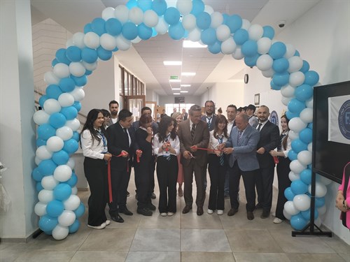 Eskişehir Anadolu Lisesinde Tübitak 4006 Bilim Fuarı düzenlendi.