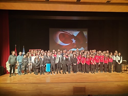 İki Eylül Ortaokulu tarafından 12 Mart İstiklal Marşı'nın Kabulü ve Mehmet Akif Ersoy'u Anma Günü dolayısıyla program düzenlendi.